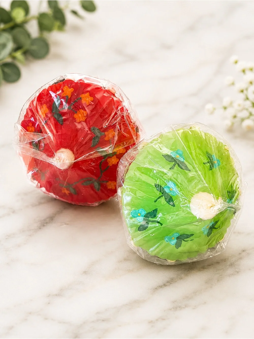 Set of 2 Pottery Barn Floating Umbrella Candles‎ Red & Green